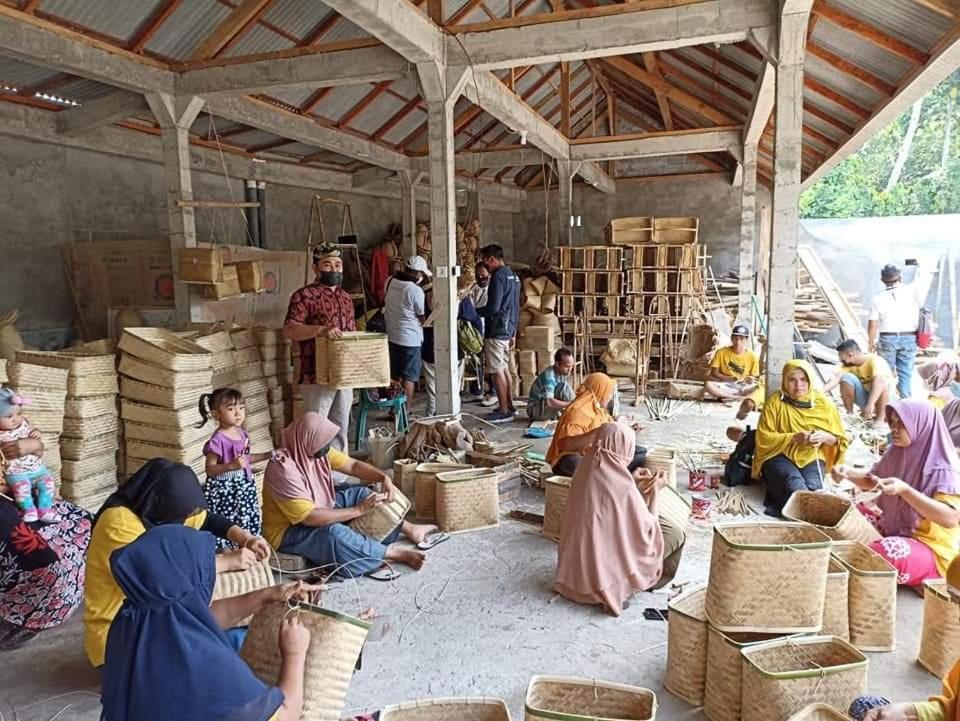 Peraja Bungalows Loyok Sangyang Kültér fotó