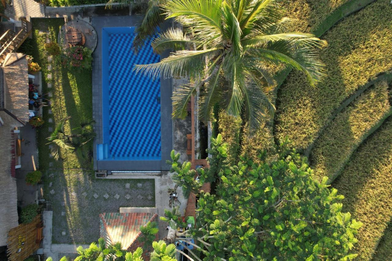 Peraja Bungalows Loyok Sangyang Kültér fotó
