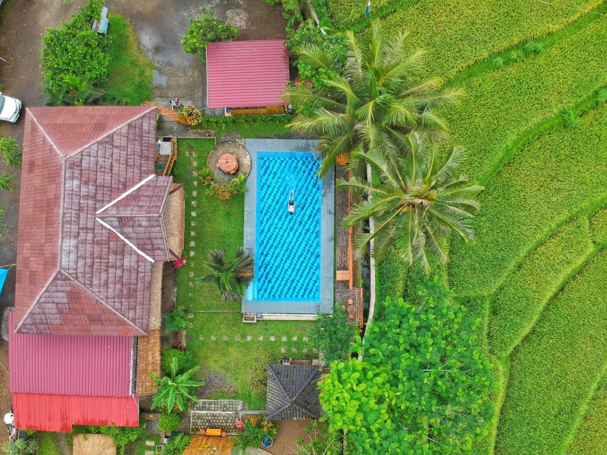 Peraja Bungalows Loyok Sangyang Kültér fotó
