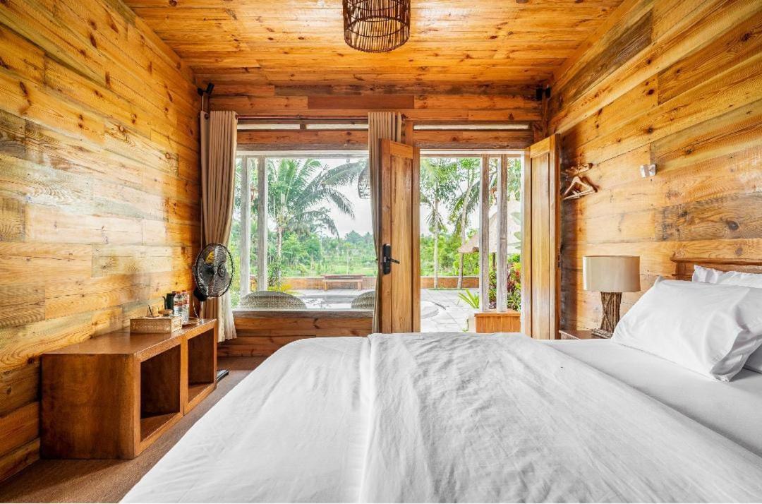 Peraja Bungalows Loyok Sangyang Kültér fotó
