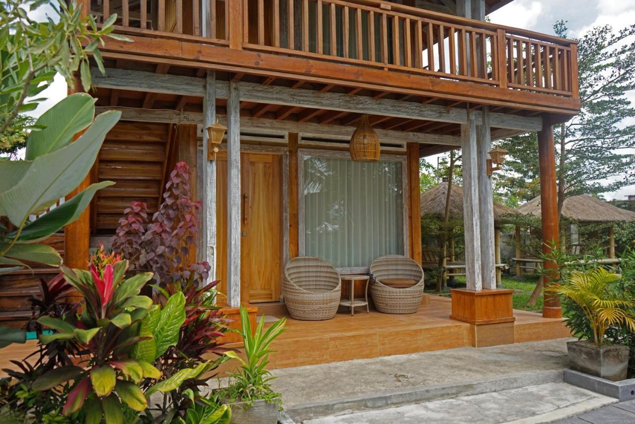 Peraja Bungalows Loyok Sangyang Kültér fotó
