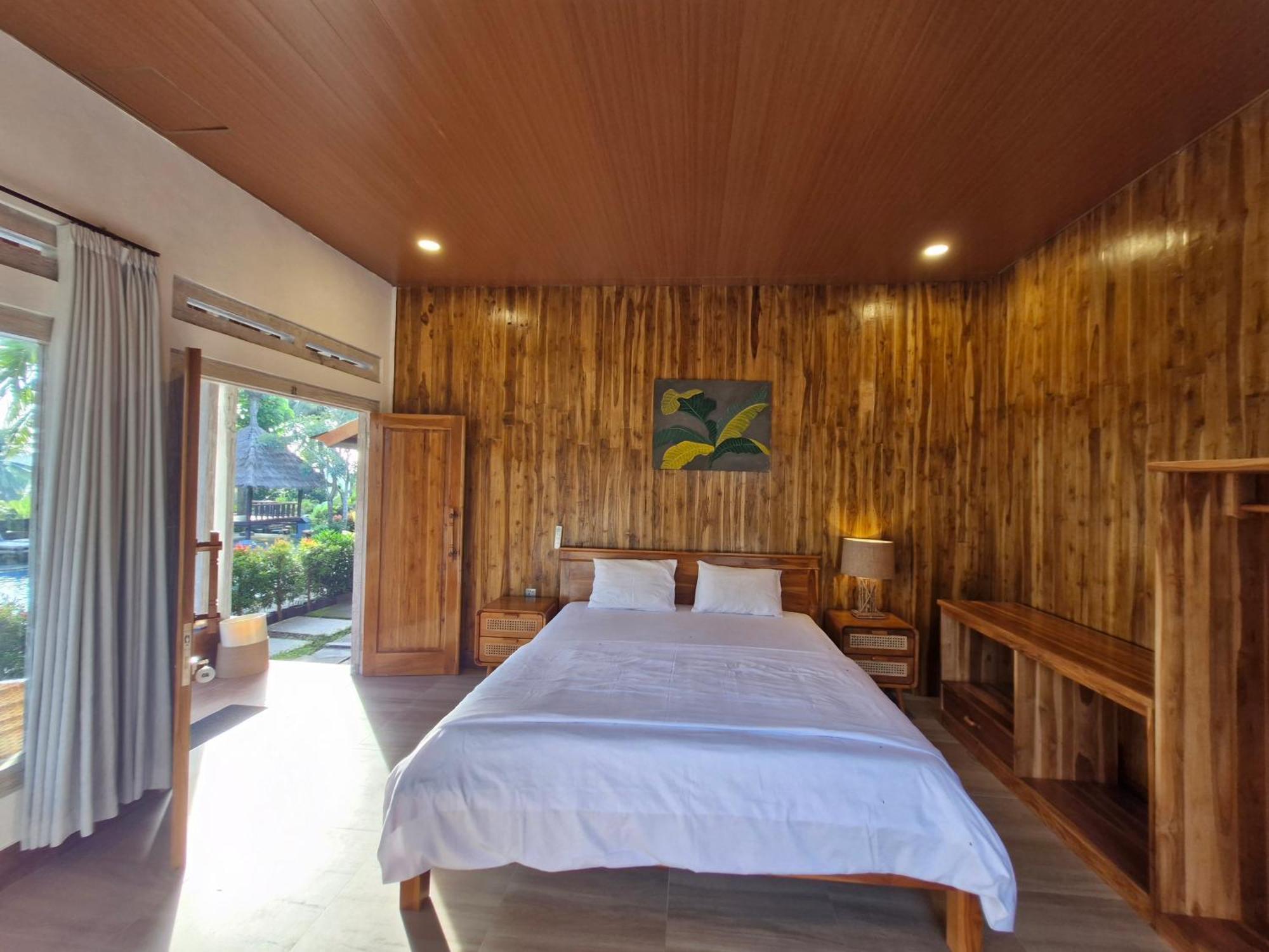 Peraja Bungalows Loyok Sangyang Szoba fotó